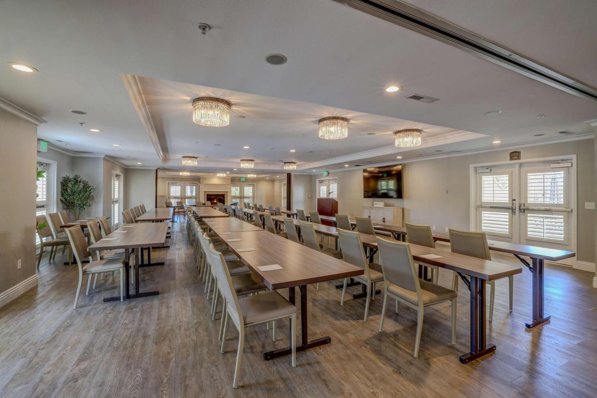 The Lodge At Healdsburg, Tapestry Collection By Hilton Exterior photo