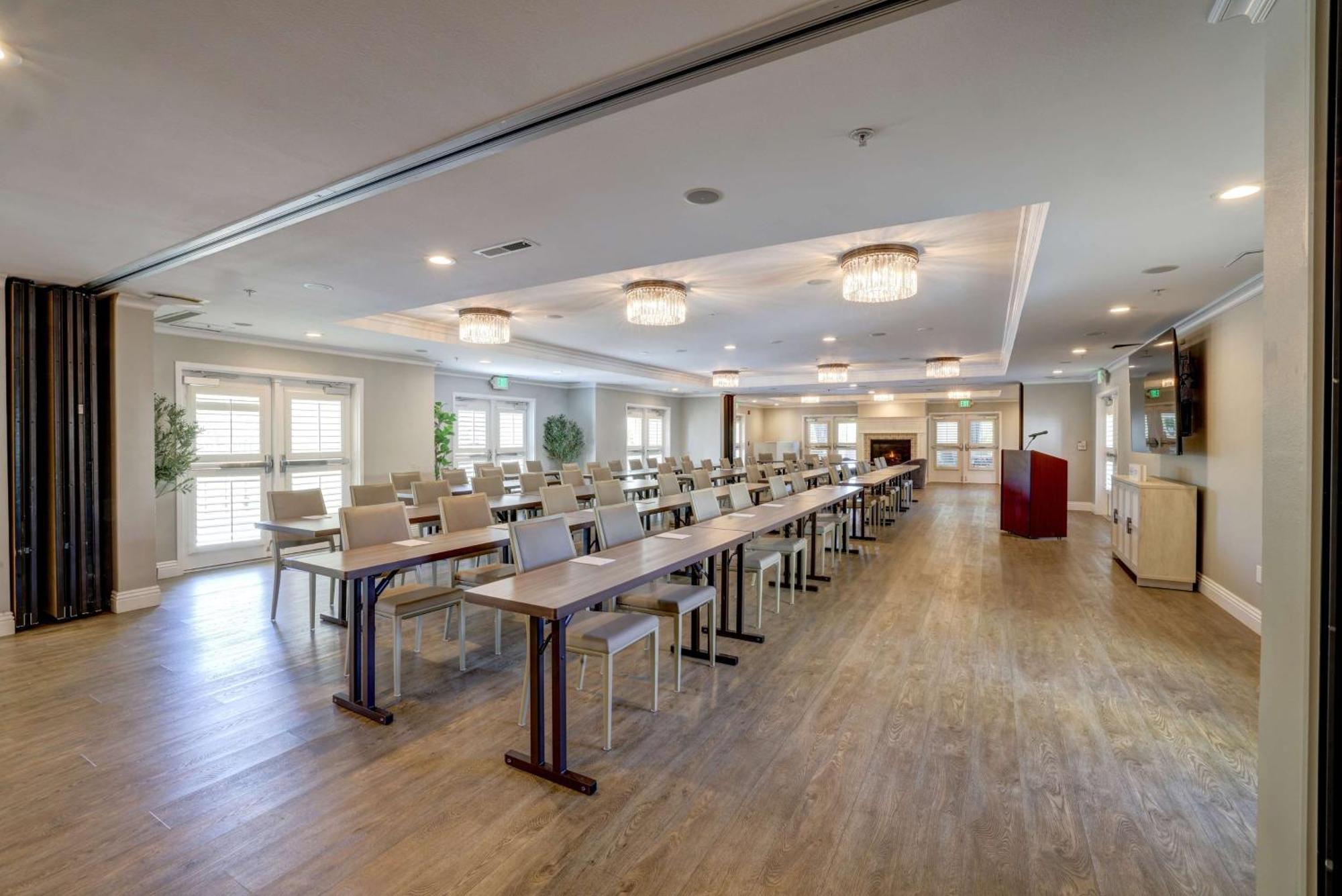 The Lodge At Healdsburg, Tapestry Collection By Hilton Exterior photo